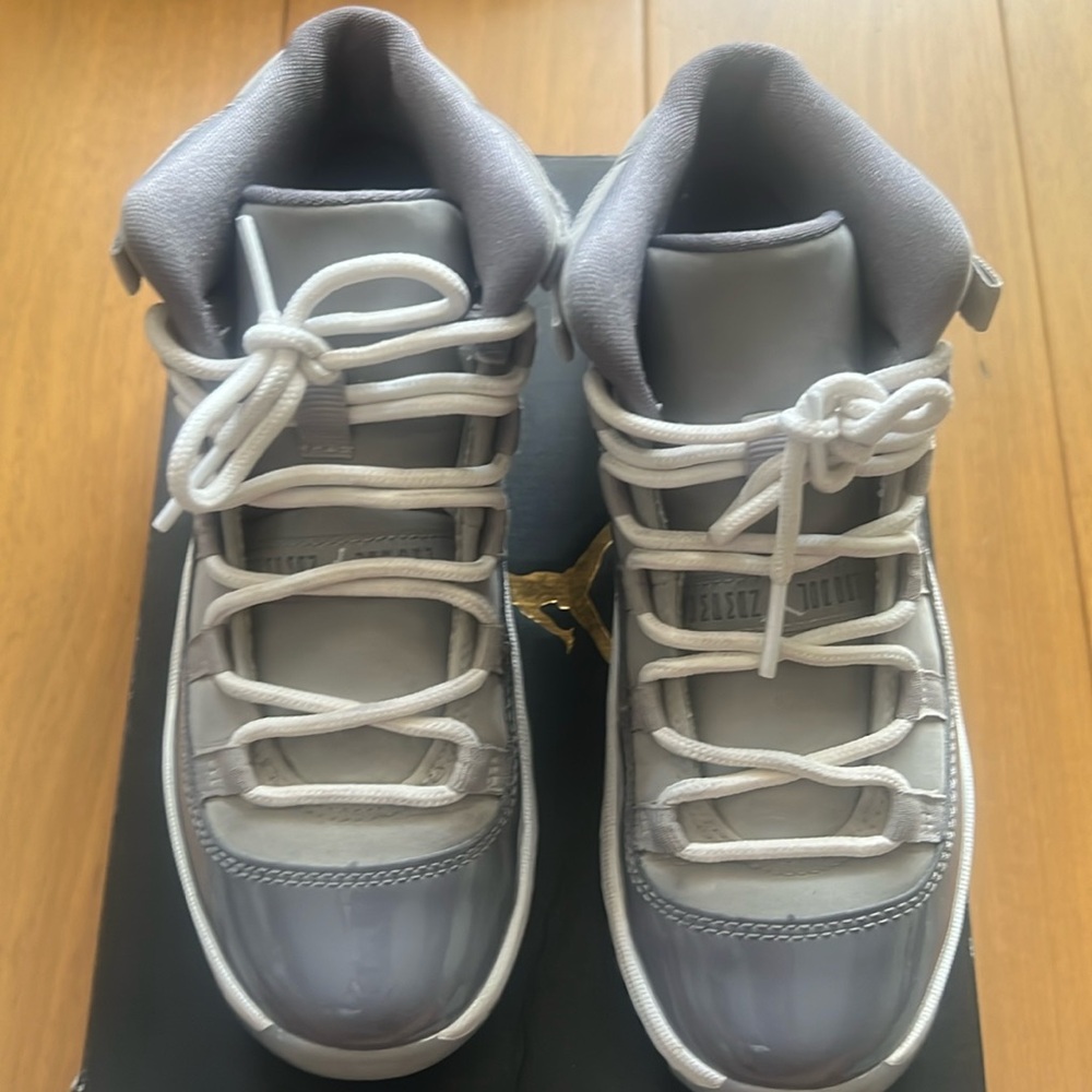 Kids retro Jordan 11 "cool greys" in excellent condition sz 1.5